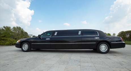 Prom Safety Tips for Parents: Why a Limo Is the Smart Choice
